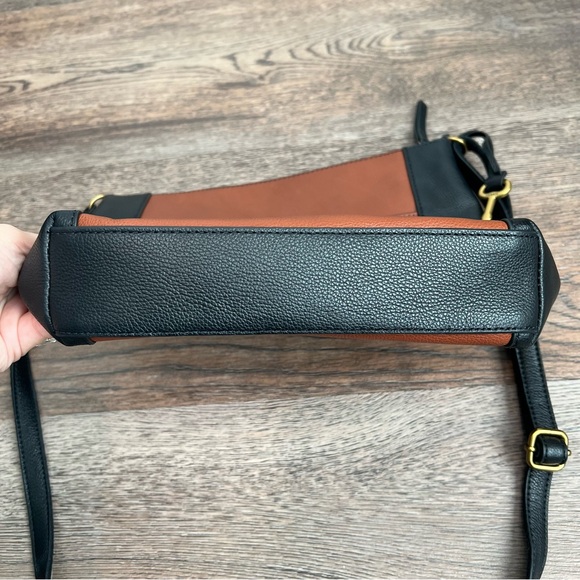 Fossil Tara Leather Crossbody Bag Black Brown Colorblock Gold Hardware - Picture 15 of 16